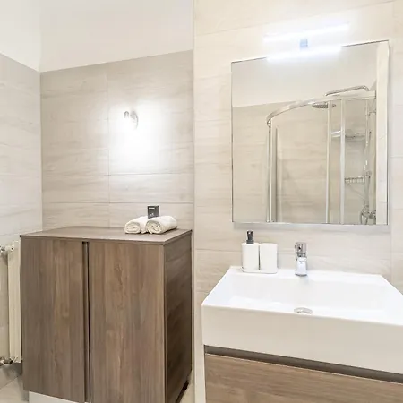 Big Studio, Biovs , Menton, Casino Holiday home *