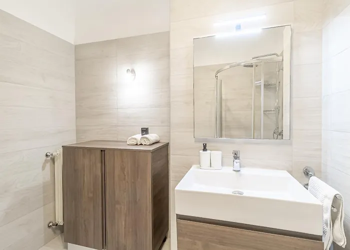 Big Studio, Bioves , Menton, Casino בית נופש *